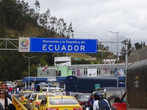 066_0001 Ecuador - Grenzübergang (1)  